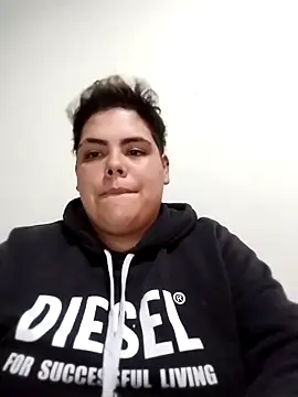 Snapshot of Hailey_Curvy chatting on October 20, 2025, 9:37 pm Hailey Curvy online show from October 20, 2025, 9:37 pm