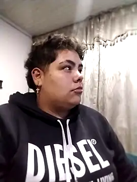 Snapshot of Hailey_Curvy chatting on October 25, 2025, 3:03 am Hailey Curvy online show from October 25, 2025, 3:03 am