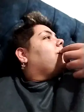 Snapshot of Hailey_Curvy chatting on October 27, 2025, 11:31 pm Hailey Curvy online show from October 27, 2025, 11:31 pm