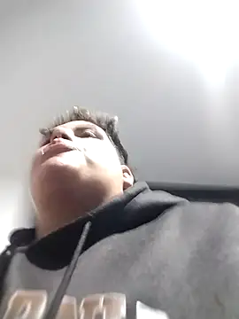 Snapshot of Hailey_Curvy chatting on November 4, 2025, 3:05 am Hailey Curvy online show from November 4, 2025, 3:05 am