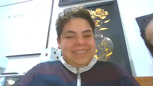 Snapshot of Hailey_Curvy chatting on November 17, 2025, 11:05 am Hailey Curvy online show from November 17, 2025, 11:05 am