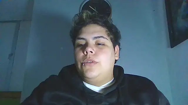 Snapshot of Hailey_Curvy chatting on November 22, 2025, 10:25 am Hailey Curvy online show from November 22, 2025, 10:25 am