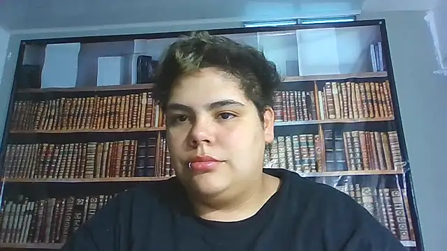 Snapshot of Hailey_Curvy chatting on November 26, 2025, 11:00 am Hailey Curvy online show from November 26, 2025, 11:00 am