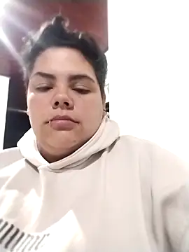 Snapshot of Hailey_Curvy chatting on January 18, 2026, 2:37 am Hailey Curvy online show from January 18, 2026, 2:37 am