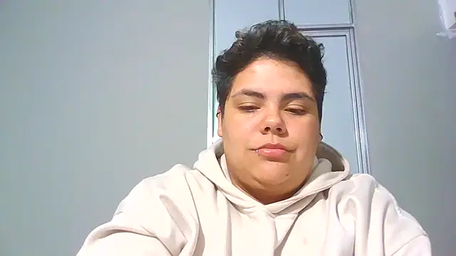 Snapshot of Hailey_Curvy chatting on January 19, 2026, 10:19 am Hailey Curvy online show from January 19, 2026, 10:19 am