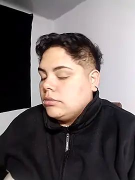 Snapshot of Hailey_Curvy chatting on February 7, 2026, 11:14 am Hailey Curvy online show from February 7, 2026, 11:14 am