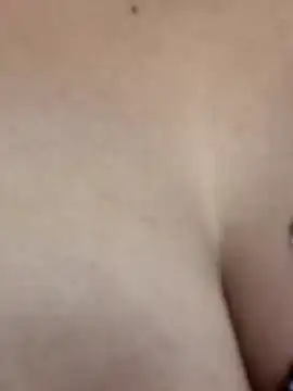 Cute merry01 online show from January 9, 2026, 2:42 pm