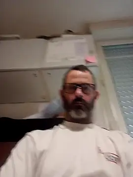 Snapshot of whatYwantMorrre chatting on November 1, 2025, 1:13 pm whatYwantMorrre online show from November 1, 2025, 1:13 pm