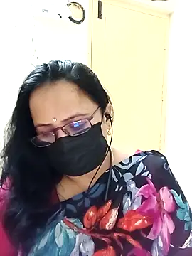 Snapshot of Ananya_flower chatting on October 8, 2025, 4:37 pm Ananya flower online show from October 8, 2025, 4:37 pm