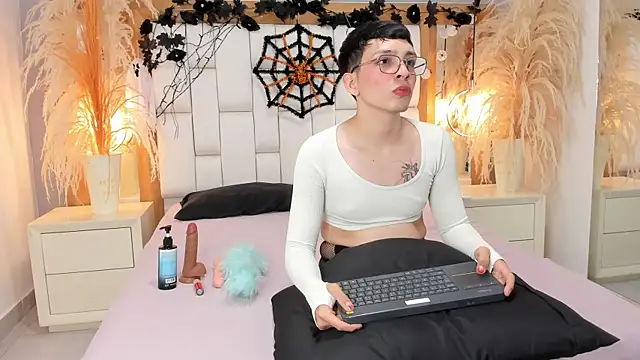 LiamHeat online show from October 29, 2025, 2:03 am