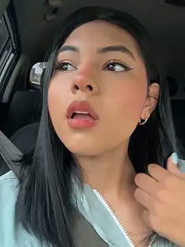 Snapshot of AlinnaRosee_ chatting on September 10, 2025, 12:38 pm AlinnaRosee online show from September 10, 2025, 12:38 pm