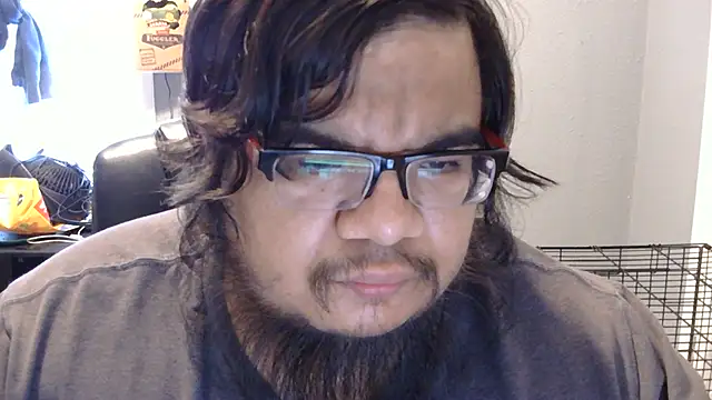 chubbyboy1997 online show from October 15, 2025, 8:20 pm