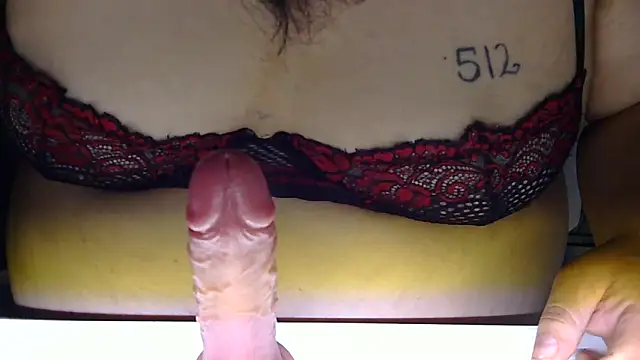 chubbyboy1997 online show from October 25, 2025, 3:40 pm