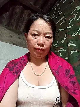 Snapshot of _Helala_ chatting on November 15, 2025, 7:10 pm Helala online show from November 15, 2025, 7:10 pm