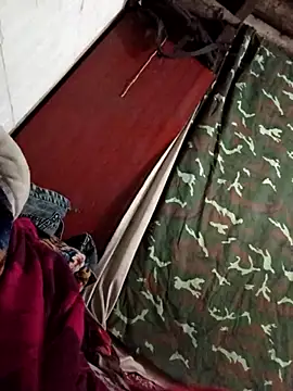 Snapshot of _Helala_ chatting on November 21, 2025, 2:05 pm Helala online show from November 21, 2025, 2:05 pm