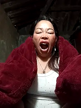 Snapshot of _Helala_ chatting on February 3, 2026, 4:34 pm Helala online show from February 3, 2026, 4:34 pm