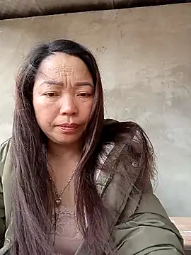 Snapshot of _Helala_ chatting on February 7, 2026, 3:54 am Helala online show from February 7, 2026, 3:54 am