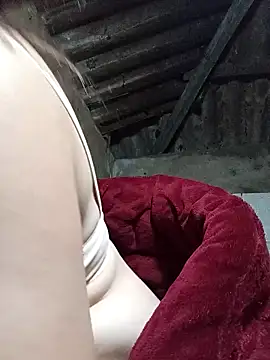 Snapshot of _Helala_ chatting on February 14, 2026, 11:01 pm Helala online show from February 14, 2026, 11:01 pm