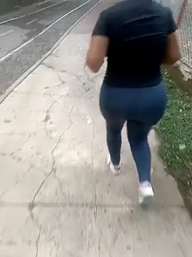 LuceroyFelipe online show from December 3, 2025, 9:57 pm