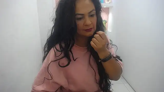 FunnyMatureXxX online show from December 14, 2025, 6:23 pm