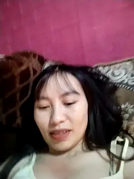   Sasulq   online show from November 12, 2025, 12:49 pm