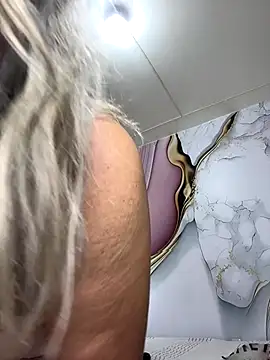 Lucy Milf 474 online show from November 23, 2025, 10:59 am