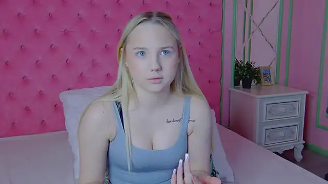 Sky Cutie online show from February 24, 2026, 8:01 am