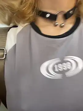 SweetBunnyGF online show from May 4, 2026, 11:23 pm