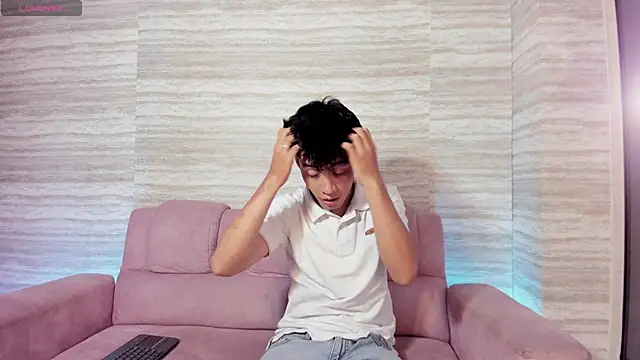 Dani rivass online show from December 3, 2025, 11:41 am