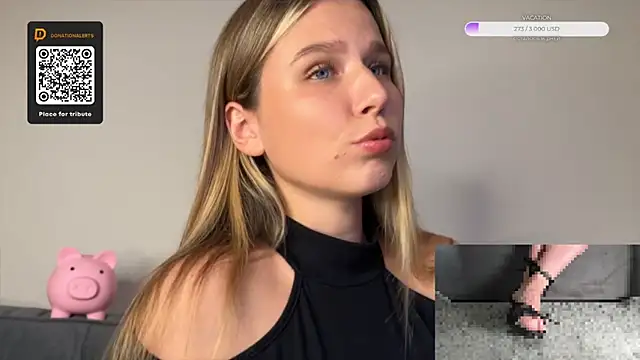 Snapshot of GoddessRoss chatting on September 13, 2025, 7:13 pm GoddessRoss online show from September 13, 2025, 7:13 pm