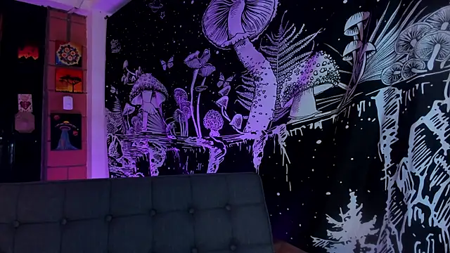 Snapshot of Violetaa_Leee chatting on September 23, 2025, 2:58 am Violetaa Leee online show from September 23, 2025, 2:58 am