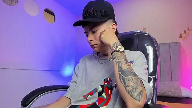 Nascary Fox online show from April 9, 2026, 12:32 pm