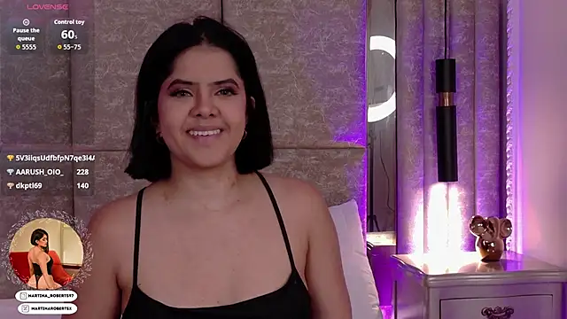 Martina-Roberts- online show from November 5, 2025, 4:01 am