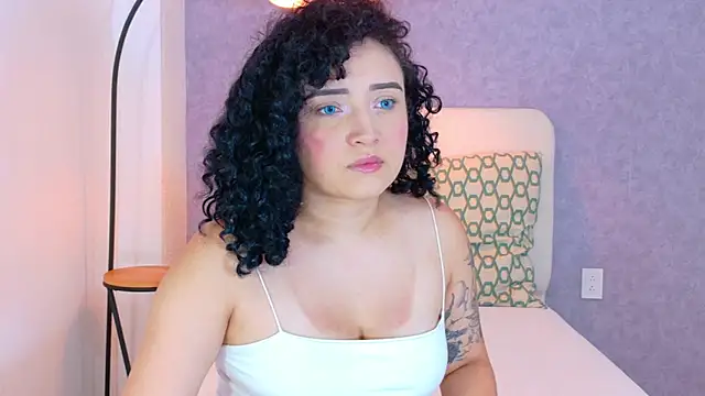 Tracielowe w online show from December 14, 2025, 3:34 am