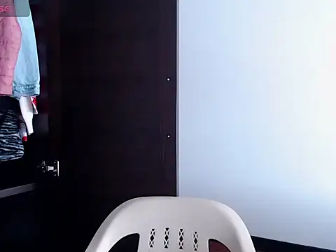 Snapshot of fenix_colette chatting on September 18, 2025, 7:27 pm fenix colette online show from September 18, 2025, 7:27 pm