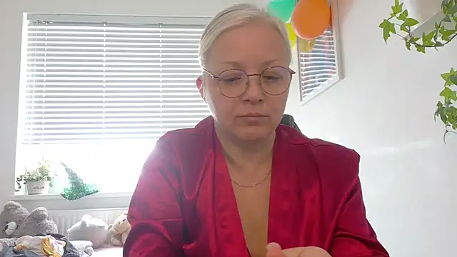 Linsy Kim online show from February 20, 2026, 9:54 am