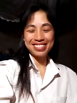 Snapshot of misa_00 chatting on April 23, 2026, 1:57 pm misa 00 online show from April 23, 2026, 1:57 pm
