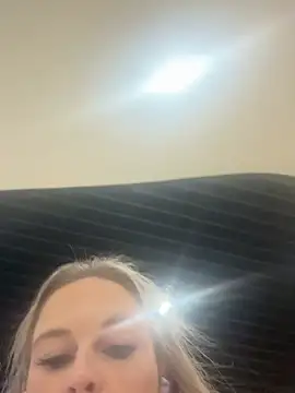 Snapshot of imyourgoodgirl69 chatting on February 25, 2026, 4:33 am imyourgoodgirl69 online show from February 25, 2026, 4:33 am