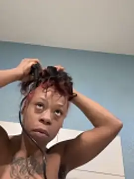 Tishrella6 online show from November 29, 2025, 9:18 pm