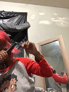 Snapshot of Tishrella6 chatting on December 17, 2025, 5:02 am Tishrella6 online show from December 17, 2025, 5:02 am