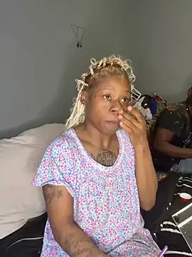 Snapshot of Tishrella6 chatting on February 22, 2026, 3:07 am Tishrella6 online show from February 22, 2026, 3:07 am