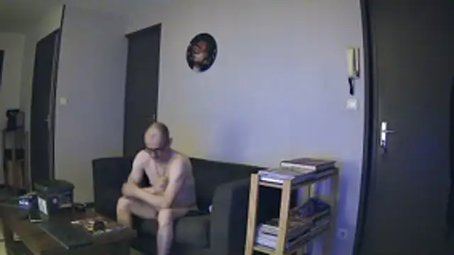 fabDu59 online show from April 9, 2026, 6:35 pm