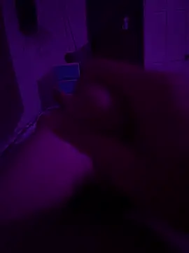 Tonymontana10s online show from December 5, 2025, 9:29 am