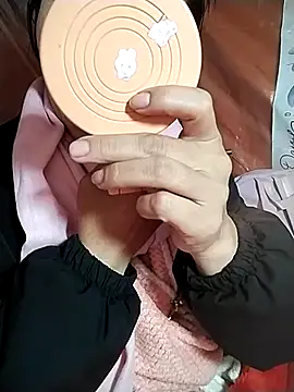 venu00 online show from December 2, 2025, 3:18 pm