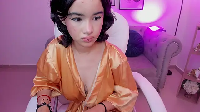 pekylove  online show from October 10, 2025, 9:52 am