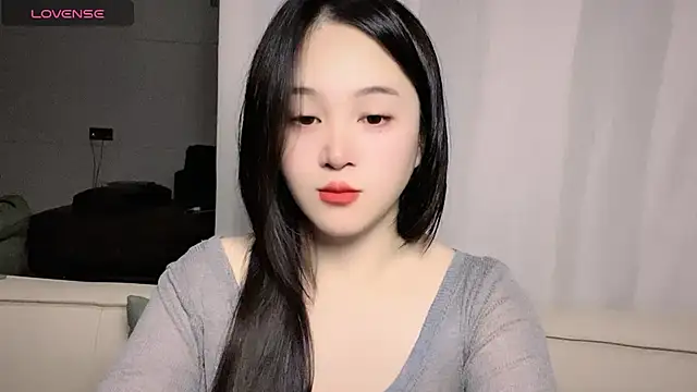 woaiqinqin online show from October 28, 2025, 4:53 pm