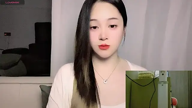 woaiqinqin online show from March 22, 2026, 4:32 pm