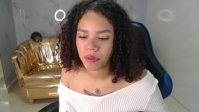 Canela s1 online show from October 3, 2025, 8:28 pm