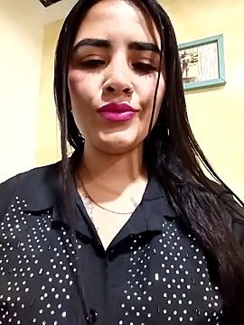 Snapshot of MAYE__13 chatting on September 13, 2025, 12:38 pm MAYE 13 online show from September 13, 2025, 12:38 pm