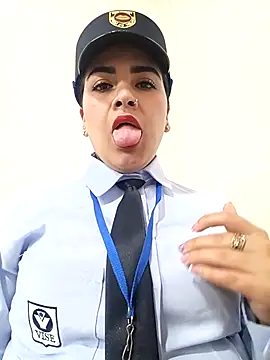 Snapshot of MAYE__13 chatting on October 17, 2025, 12:52 pm MAYE 13 online show from October 17, 2025, 12:52 pm